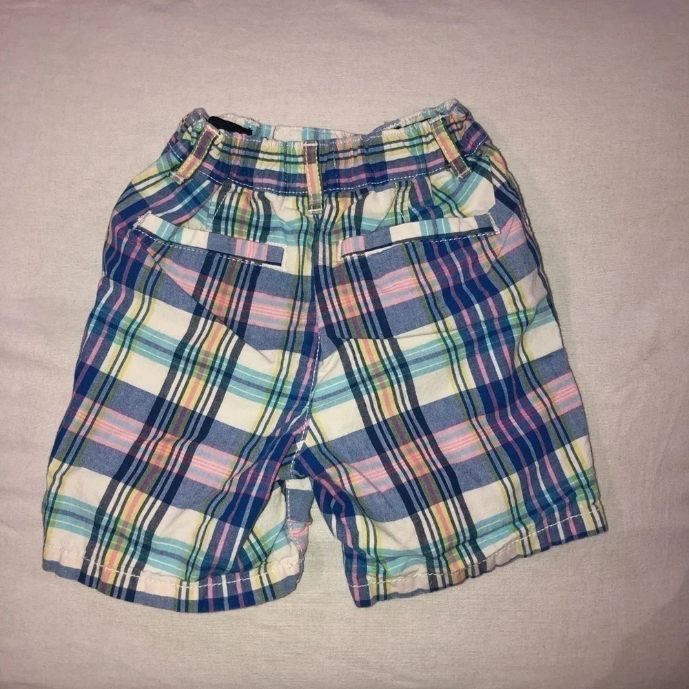 The Children’s place size 2T plaid shorts